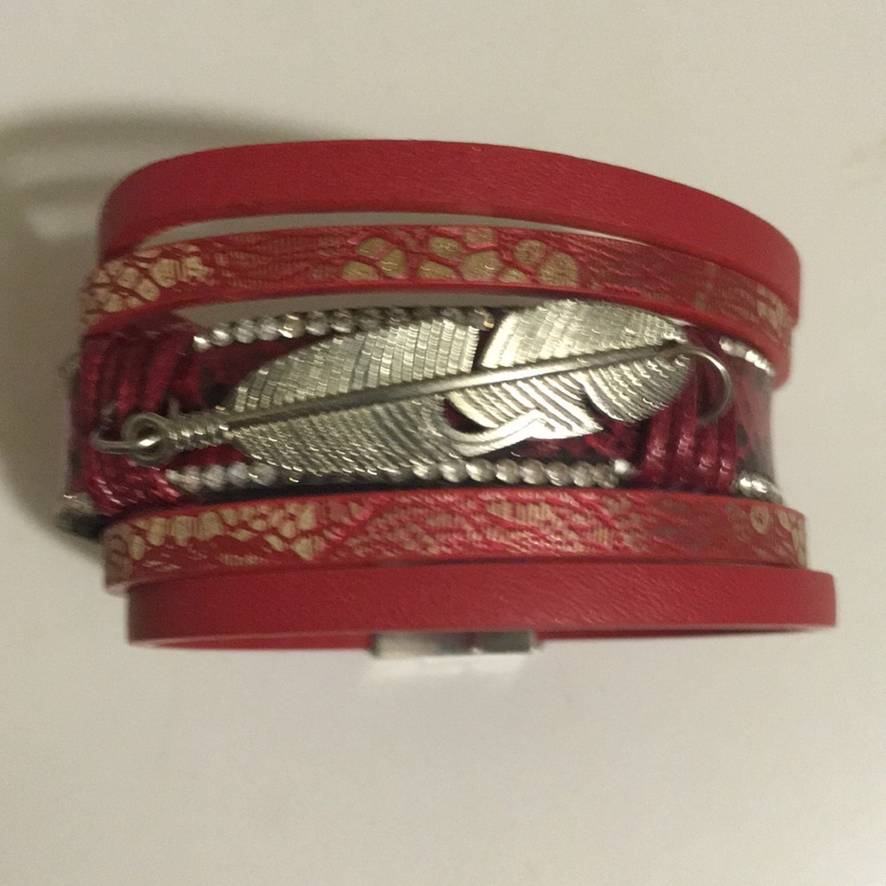 🌟3 for $15🌟 EXCELLENT CONDITION Shyanne bracelet